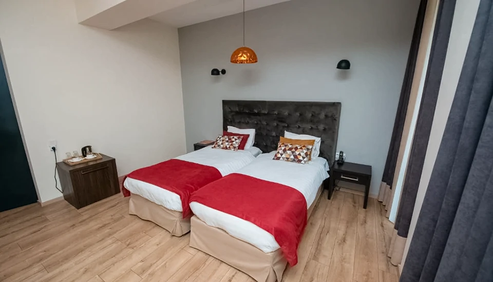 هتل ال ام کلاب تفلیس